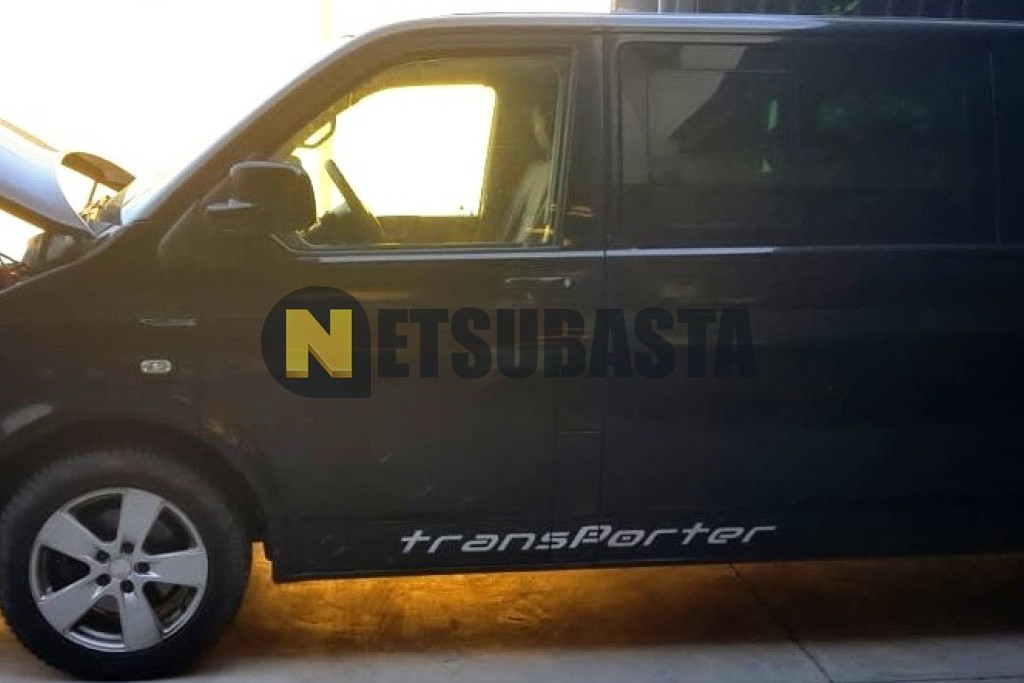Volkswagen Transporter T5 2.5 TDI 2006