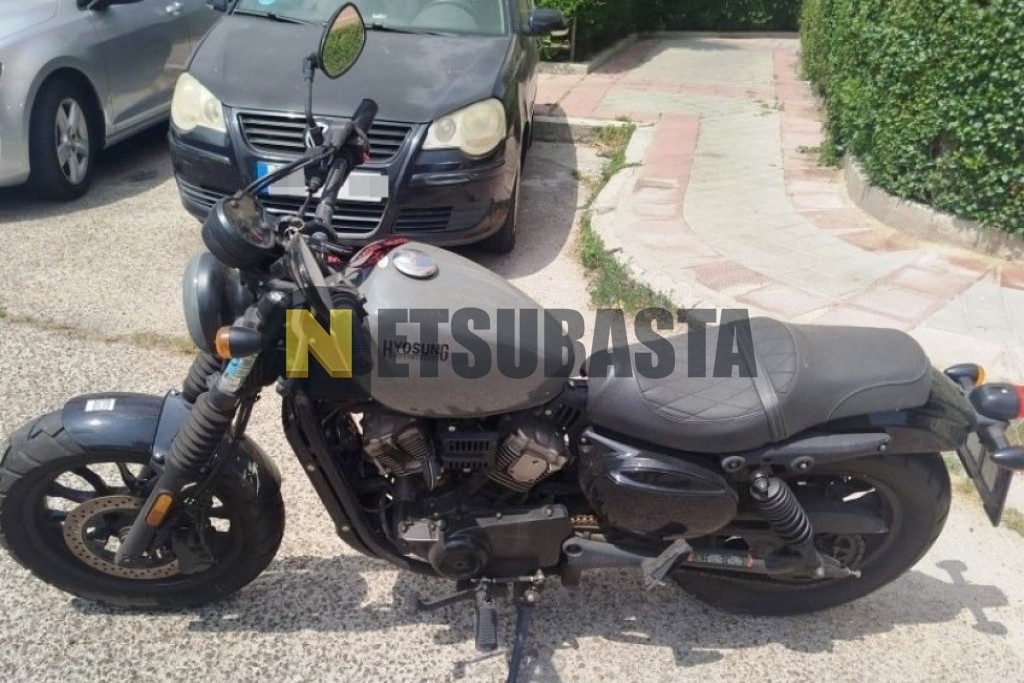 Hyosung Aquila GV 125 S 2021