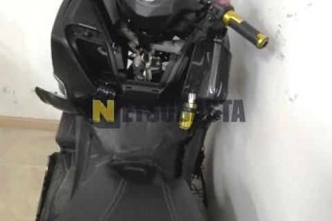 Aprilia SR Max 300 2013