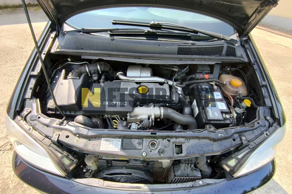 Opel Zafira 2.2 DTi 2005