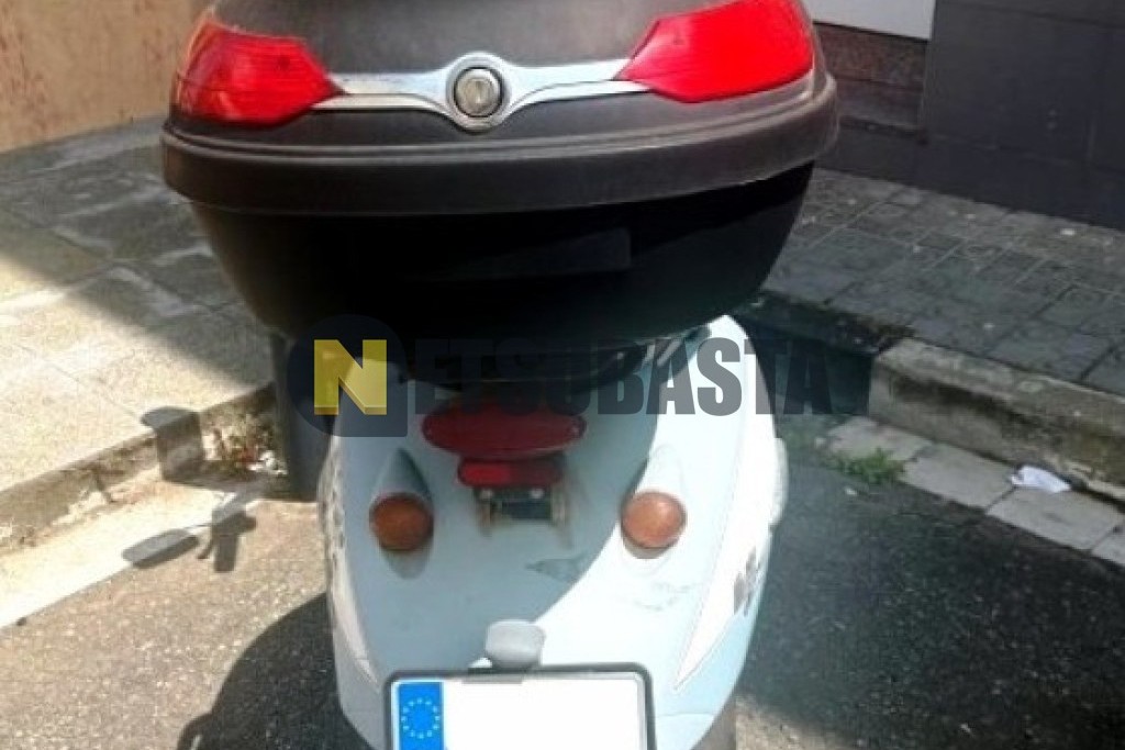 Aprilia Company 125 Custom 2005