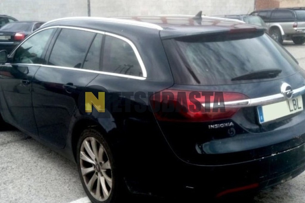 Opel Insignia Sports Tourer 2.0 CDTI 2014