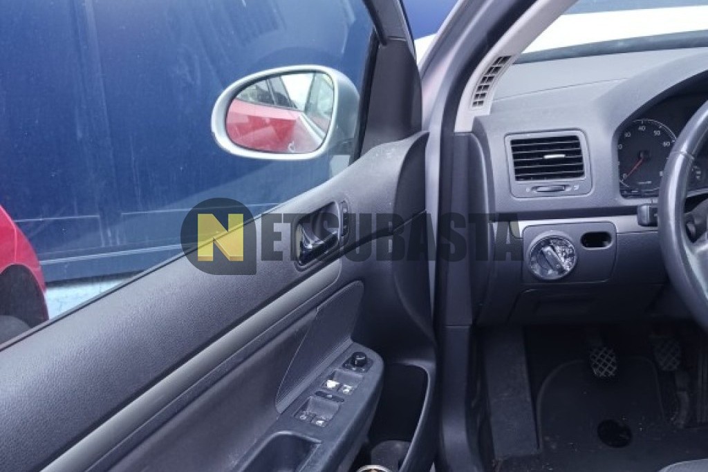 Volkswagen Golf 1.6 FSI 2004
