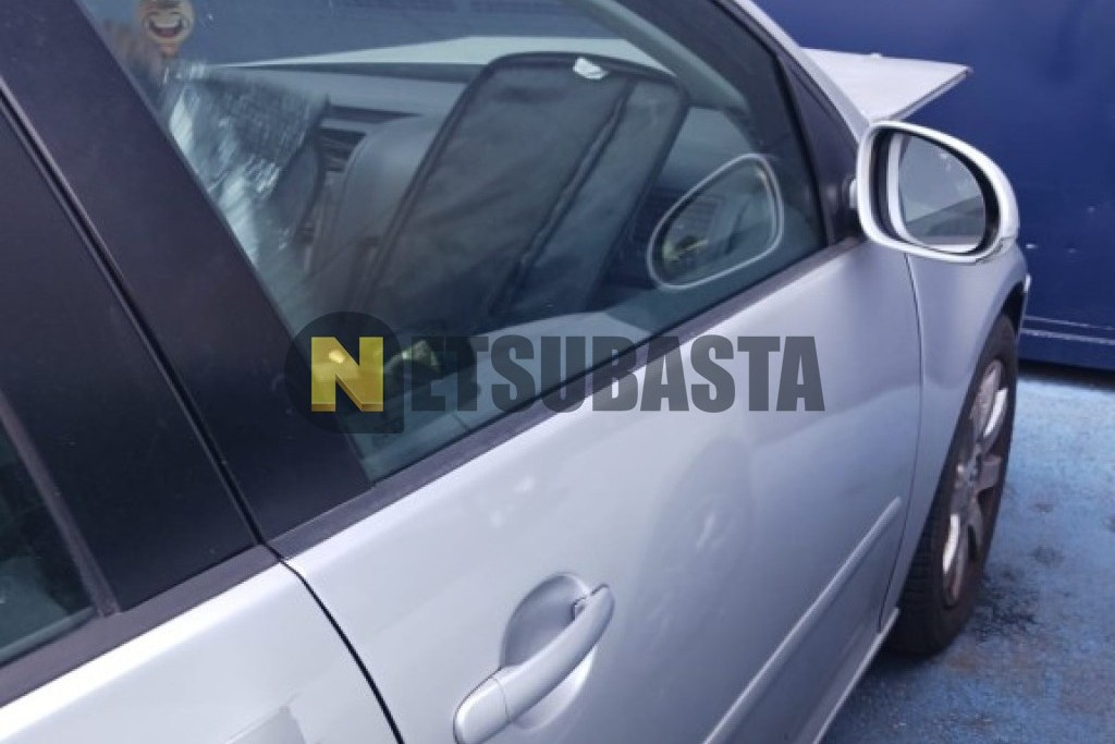 Volkswagen Golf 1.6 FSI 2004