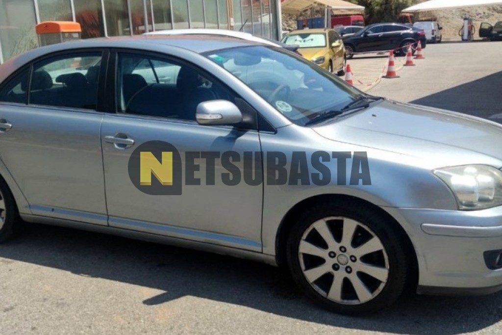 Toyota Avensis Sedán 2.2 D-4D 2007
