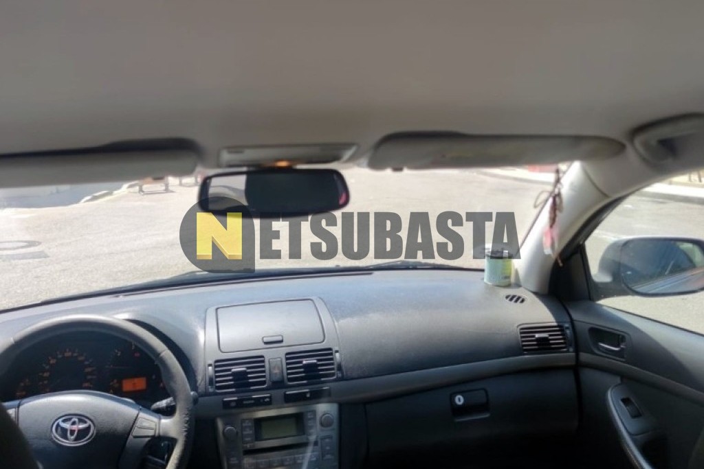 Toyota Avensis Sedán 2.2 D-4D 2007