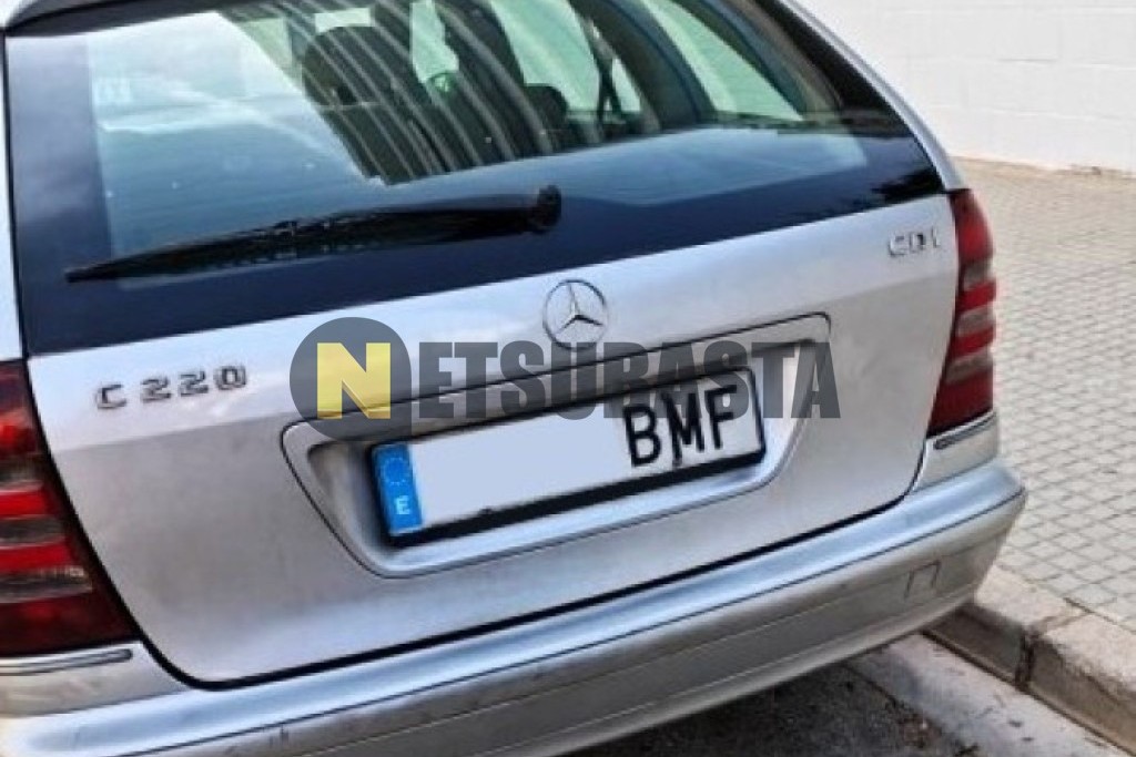 Mercedes-Benz C 220 CDI Familiar 2001