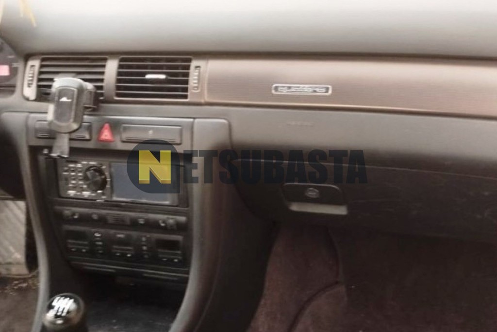 Audi A6 2.5 TDI quattro 2000