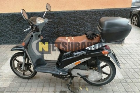 Yamaha Majesty 125 2004