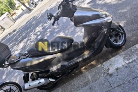 Yamaha Majesty 125 2004