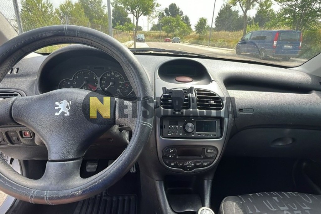 Peugeot 206 1.4i 2001