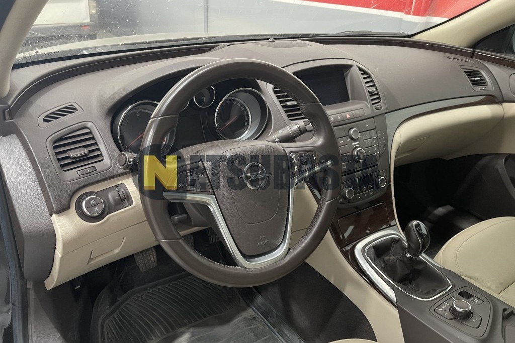 Opel Insignia 2.0 CDTI 2011