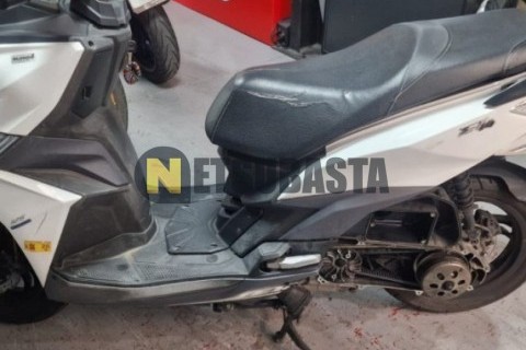 Yamaha Majesty 125 2001