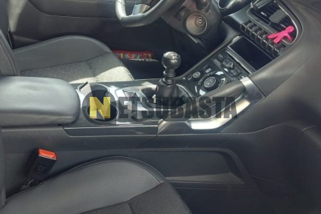 Peugeot 3008 1.2 PureTech 2015