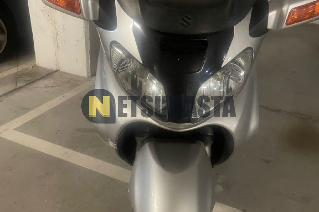 Suzuki BURGMAN 650 Executive 2002
