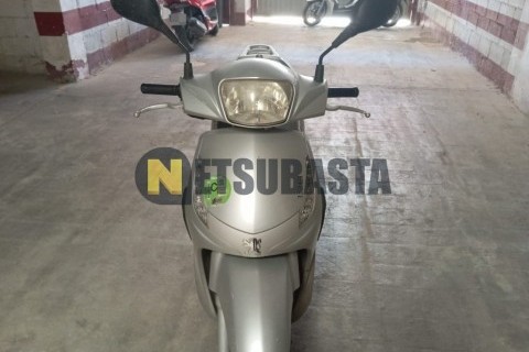 Suzuki GS 500 F 2008