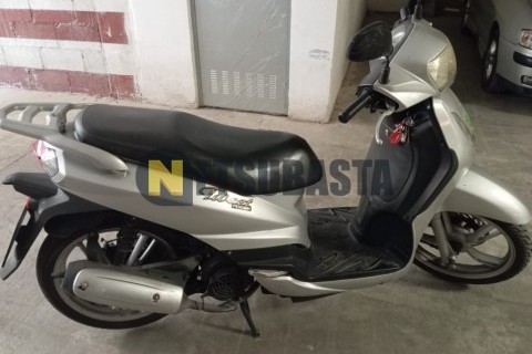 Suzuki GS 500 F 2008