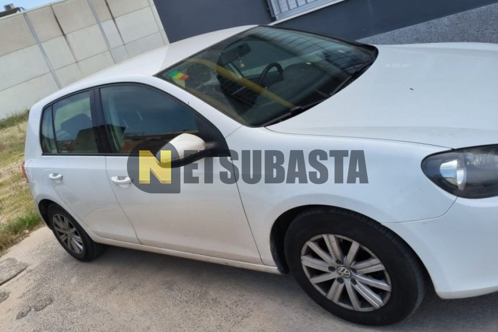 Volkswagen Golf 1.6 TDI DSG 7 vel. 2010