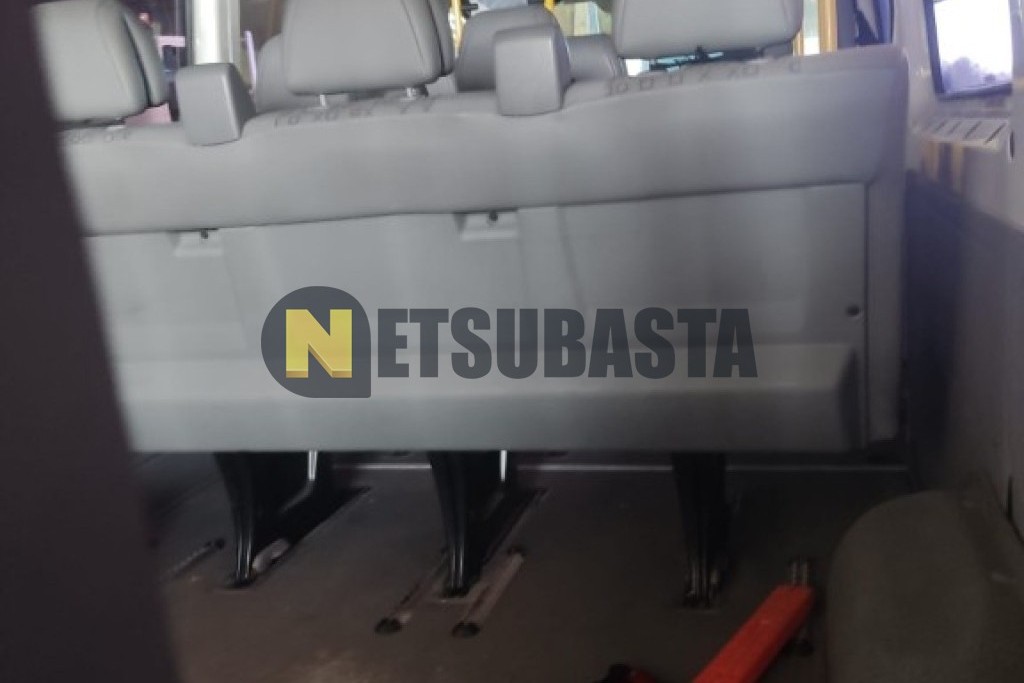 Volkswagen Crafter 2.5 TDI Autobús 2010