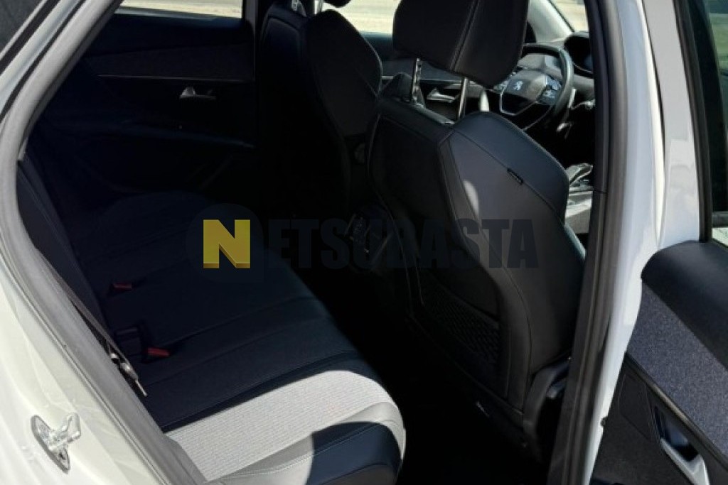 Peugeot 3008 1.5 BlueHDi EAT8 2021