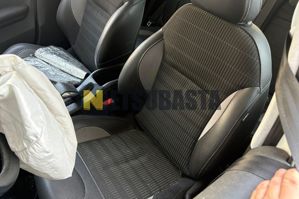 Peugeot 2008 1.2 PureTech EAT6 2019