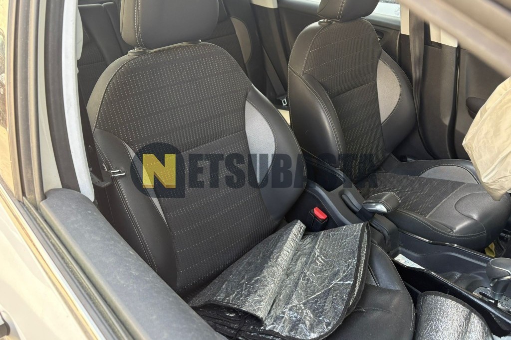 Peugeot 2008 1.2 PureTech EAT6 2019