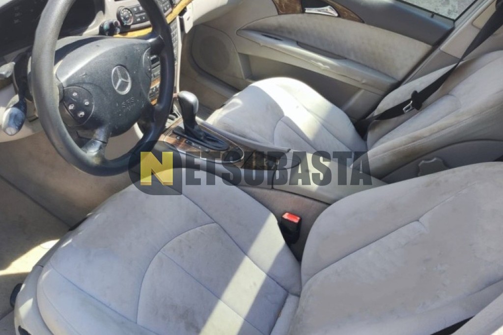 Mercedes-Benz E 220 CDI Aut. 2003