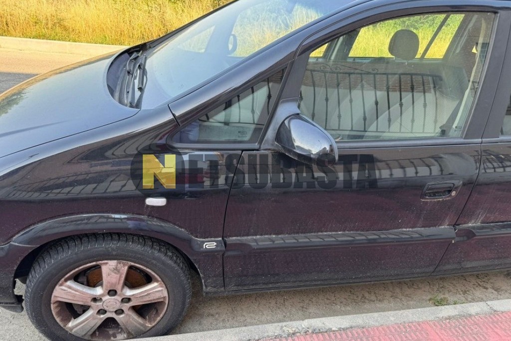 Opel Zafira 2.2 DTi 2004