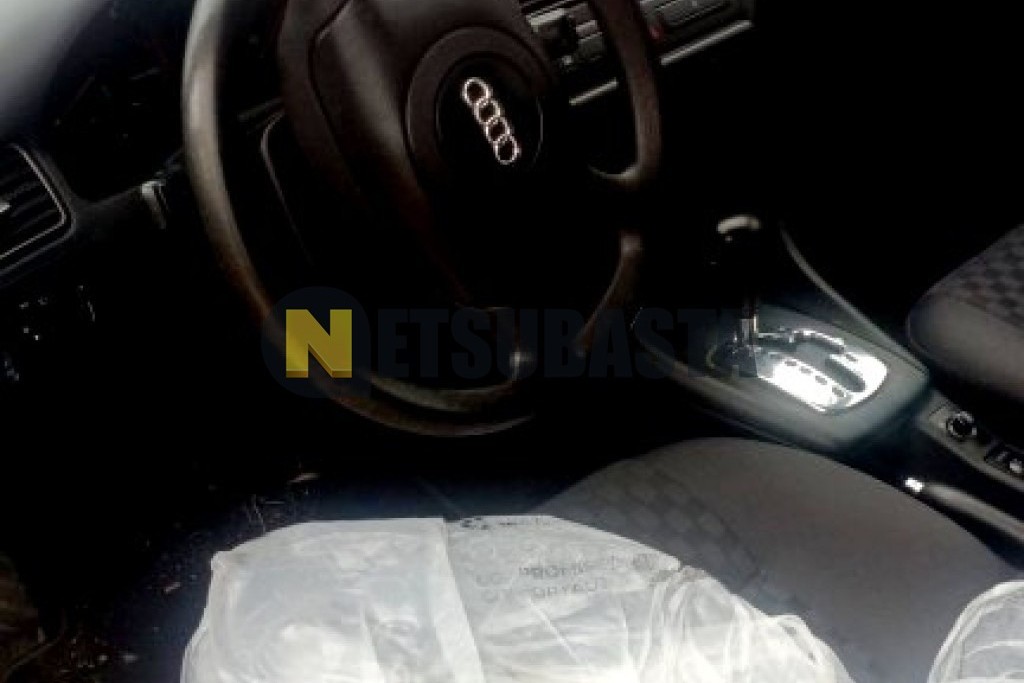Audi A6 2.5 TDI quattro tiptronic 5 vel. 2004