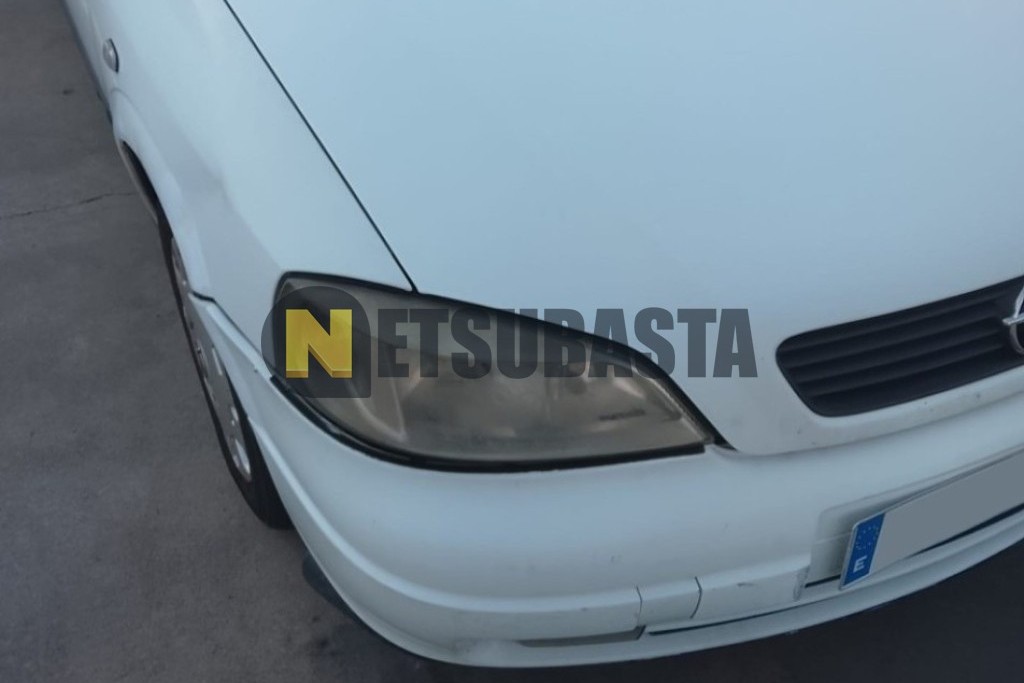Opel Astra 2.0 DTi 2001