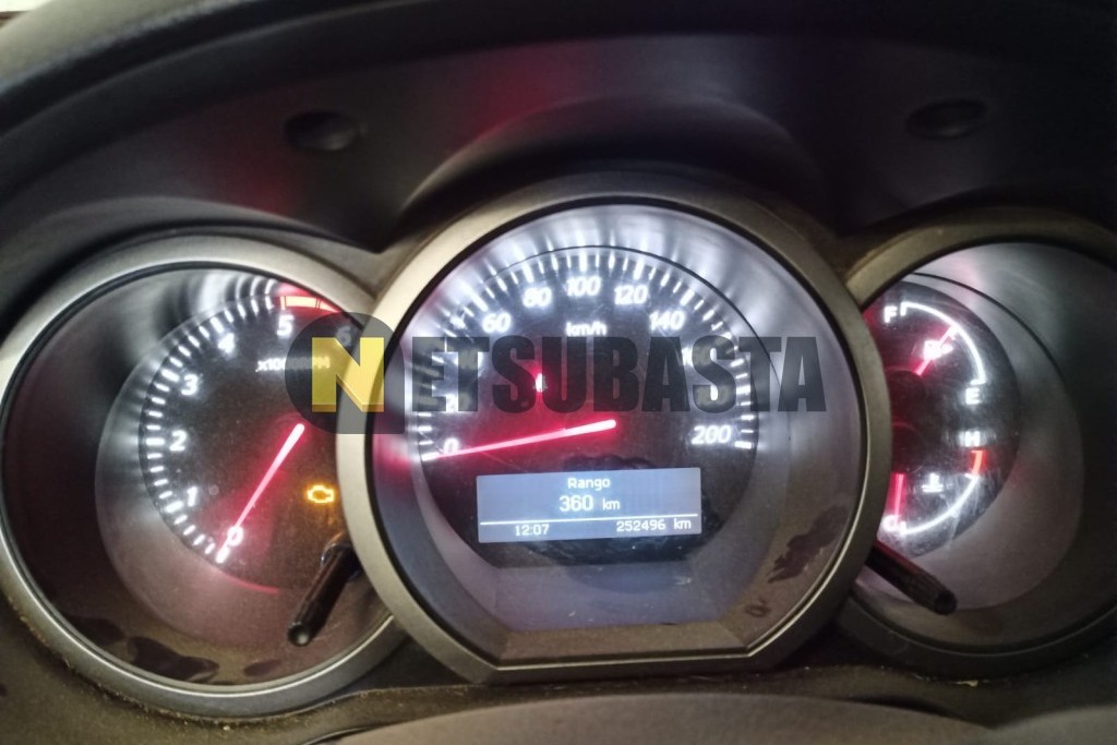 Suzuki Grand Vitara 1.9 DDiS 2013