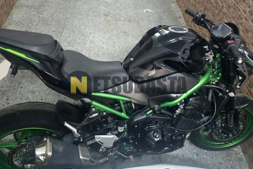 Kawasaki Z 900 2022