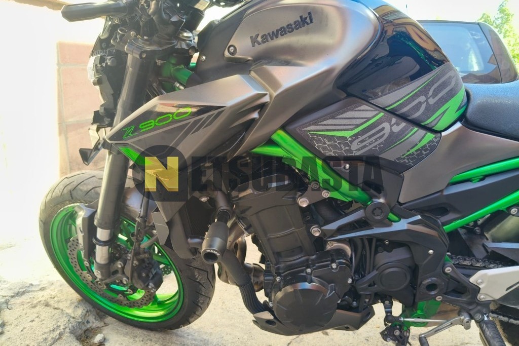 Kawasaki Z 900 2023