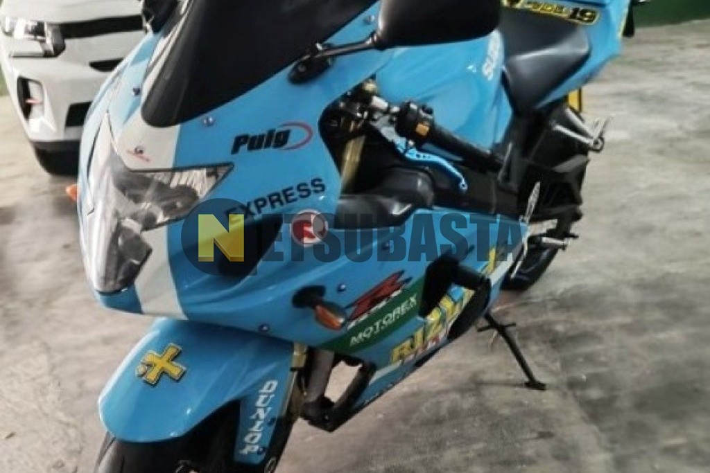 Suzuki GSX R600 2004