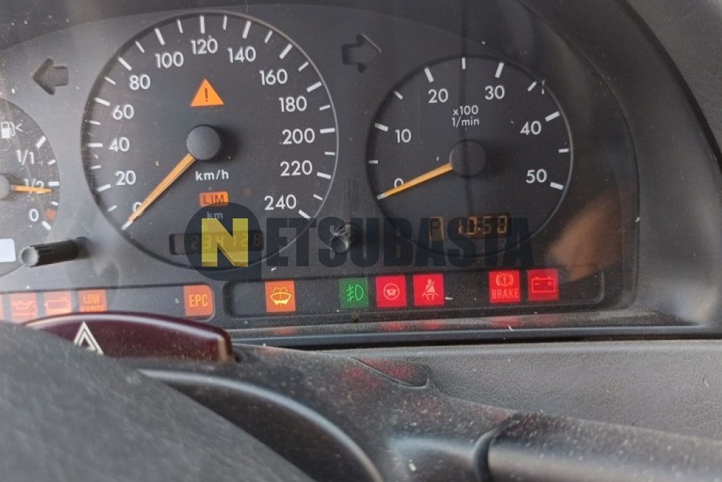 Mercedes-Benz ML 400 CDI 2002