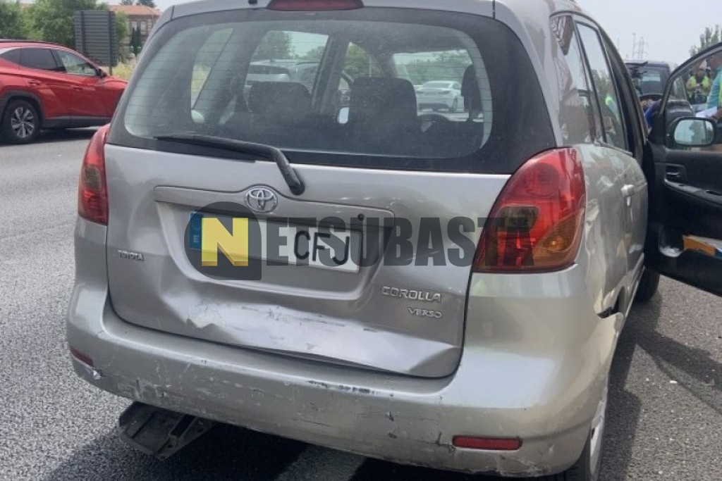 Toyota Corolla Verso 2.0 D4-D 2003