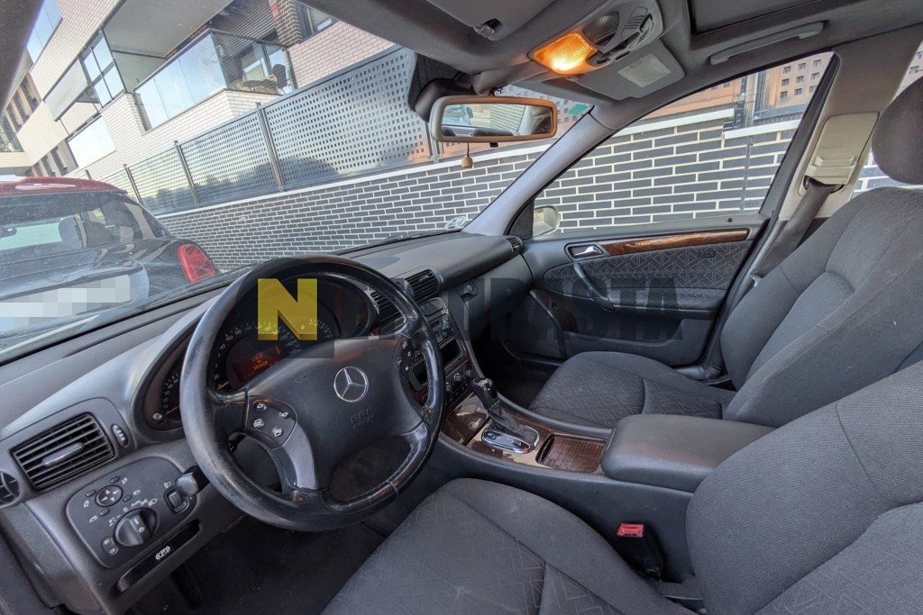 Mercedes-Benz C 200 K Aut. 2001