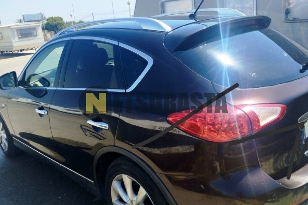Infiniti EX30d 2010
