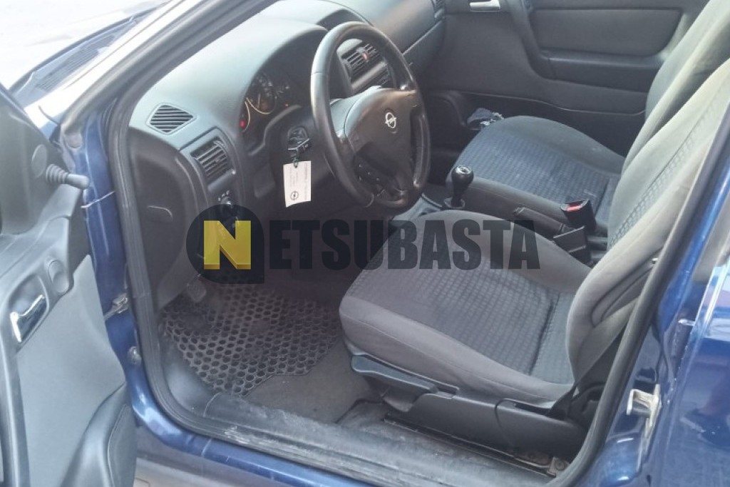 Opel Astra Caravan 2.0 DTi 2004