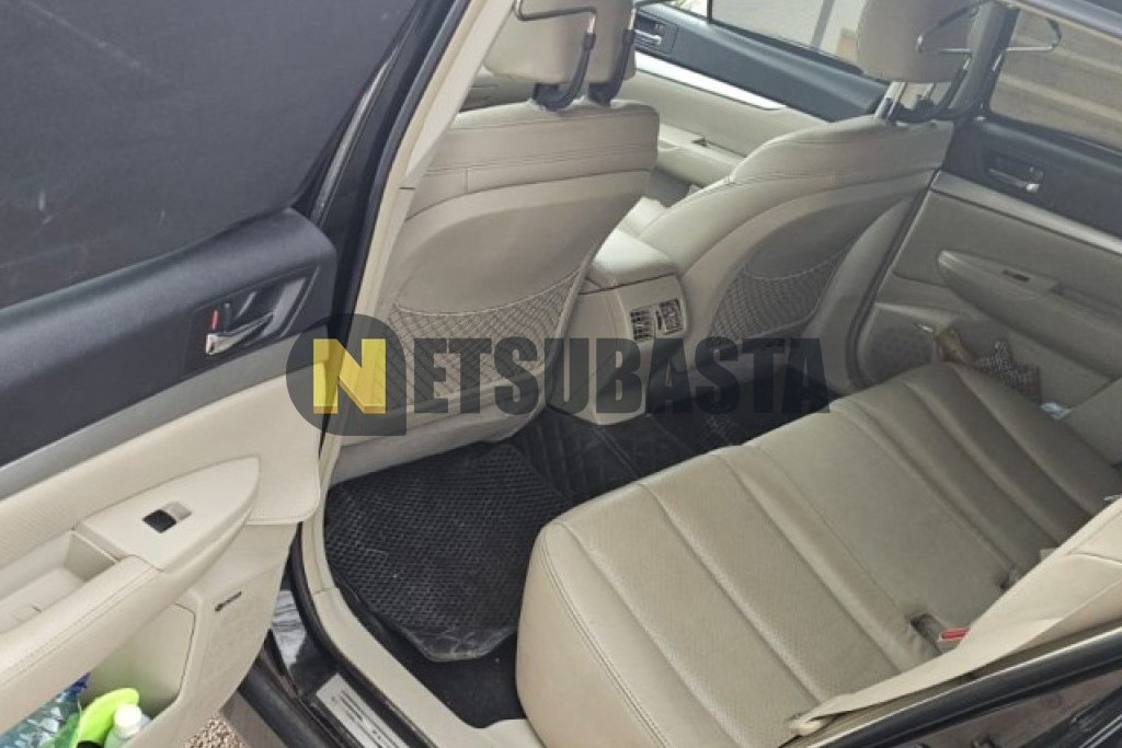 Subaru Outback 2.5i Lineartronic 2010