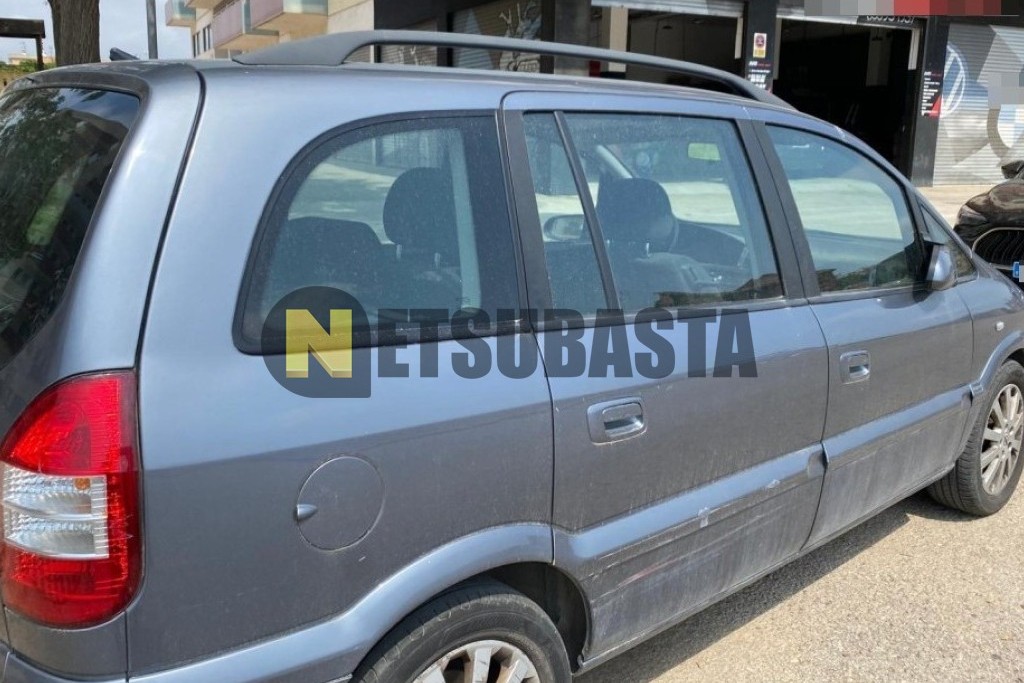Opel Zafira 2.2 DTi 16V 2005