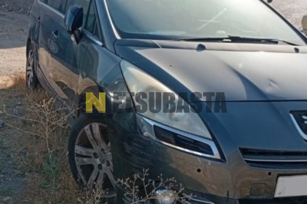 Peugeot 5008 2.0 HDI FAP 2009