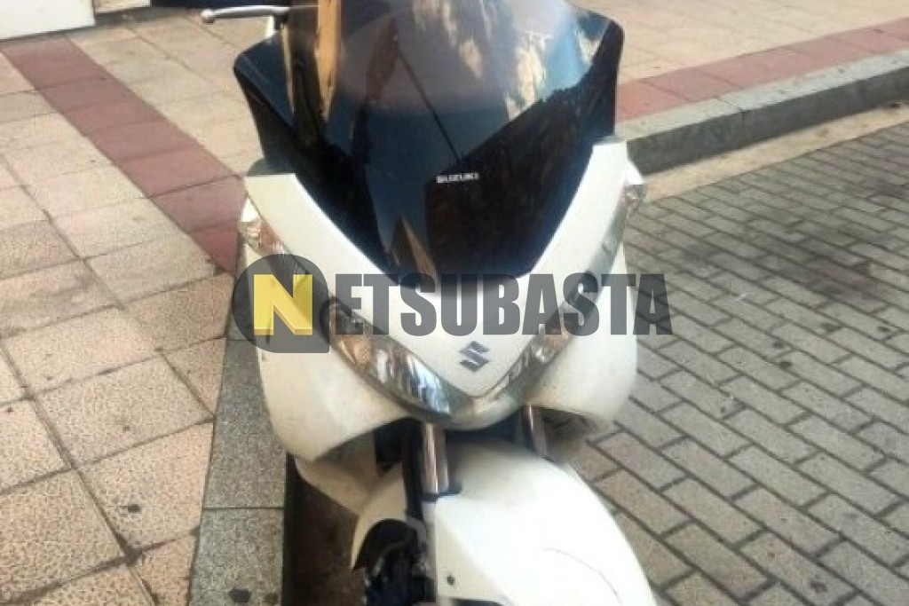 Suzuki BURGMAN 200 2010
