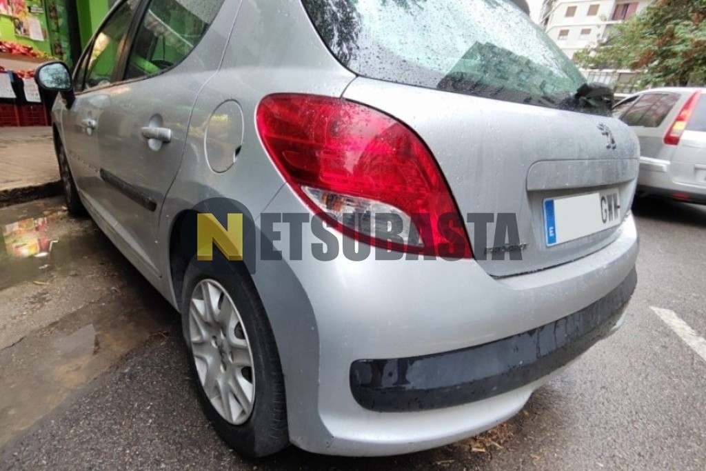 Peugeot 207 1.4i 2010