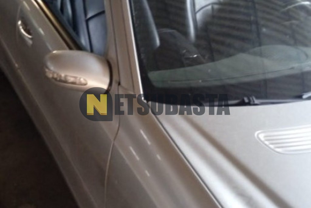 Mercedes-Benz E 270 CDI Aut. 2002