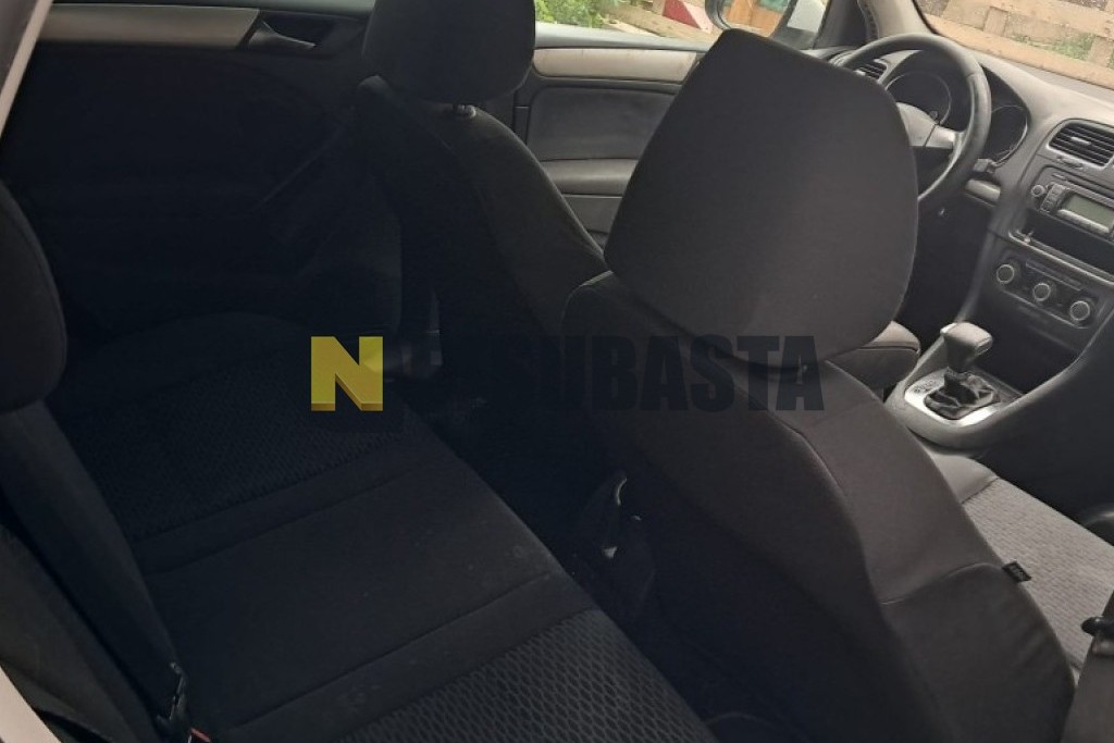 Volkswagen Golf 1.6 TDI DSG 7 vel. 2010