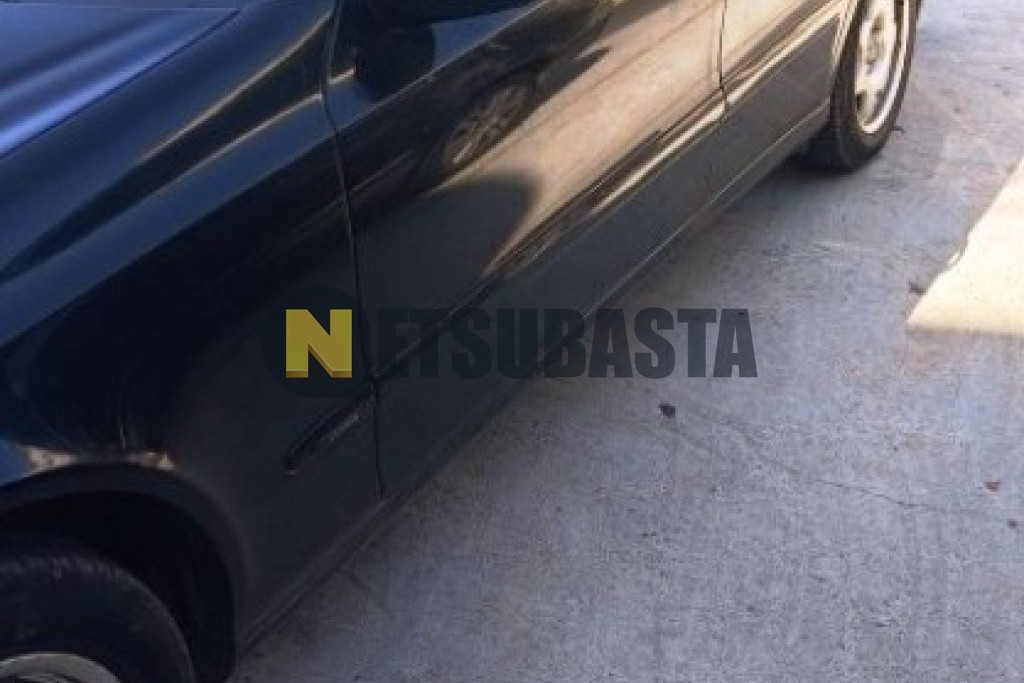 Mercedes-Benz E 220 CDI Aut. 2002