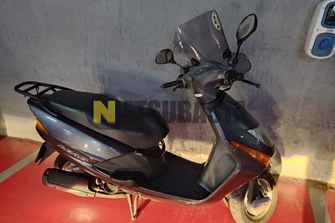 Suzuki BURGMAN 200 2011