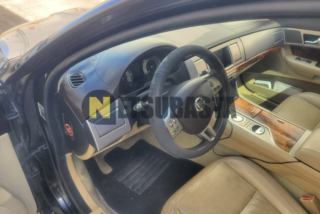 Jaguar XF 2.7D V6 2008