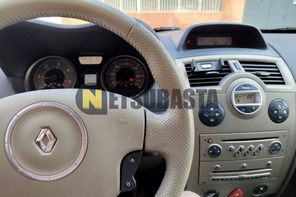 Renault Megane Sedan 2.0 dCi 16V 2006